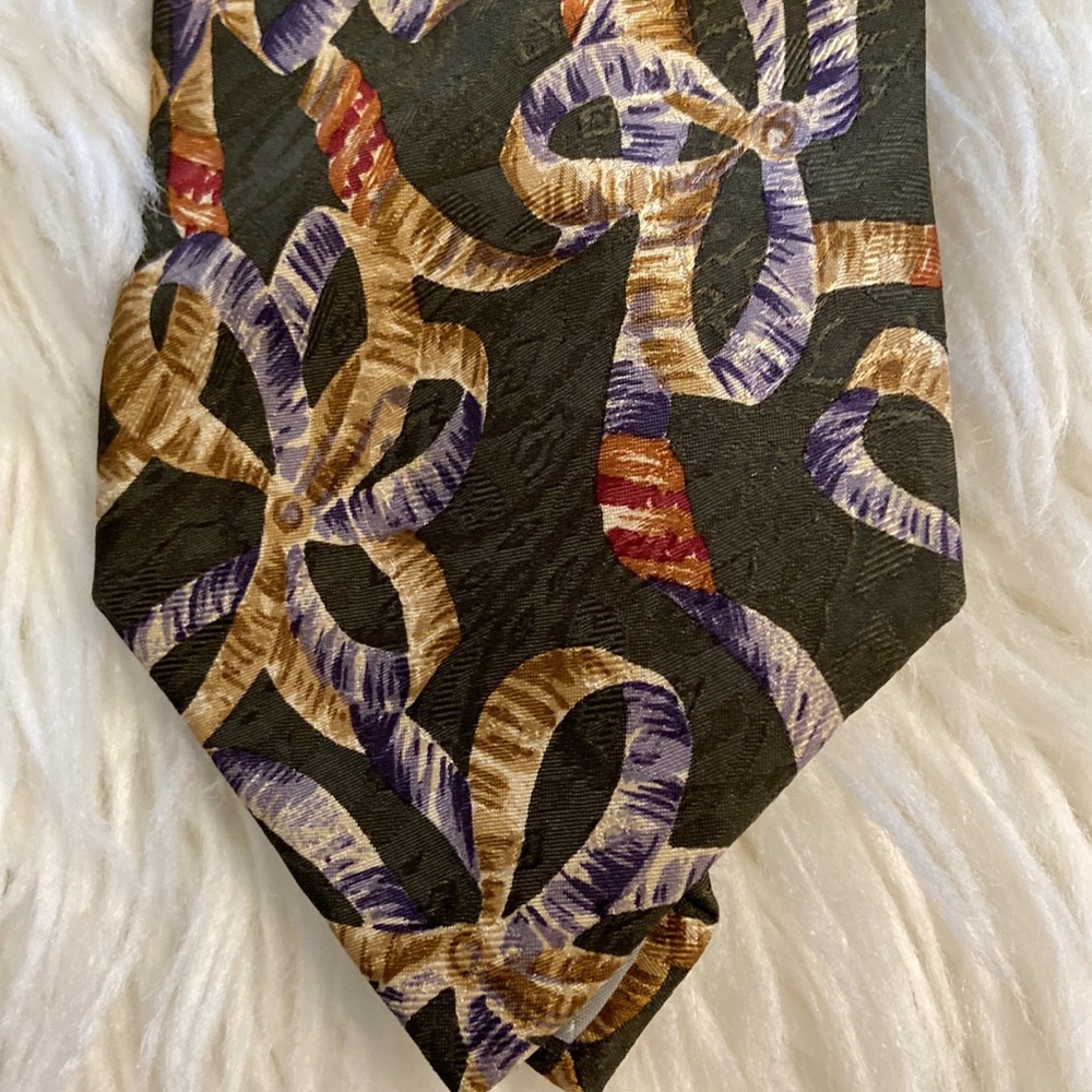 Vintage Valentino Man Tie excellent condition 100% silk made in Italy - Picture 9 of 9